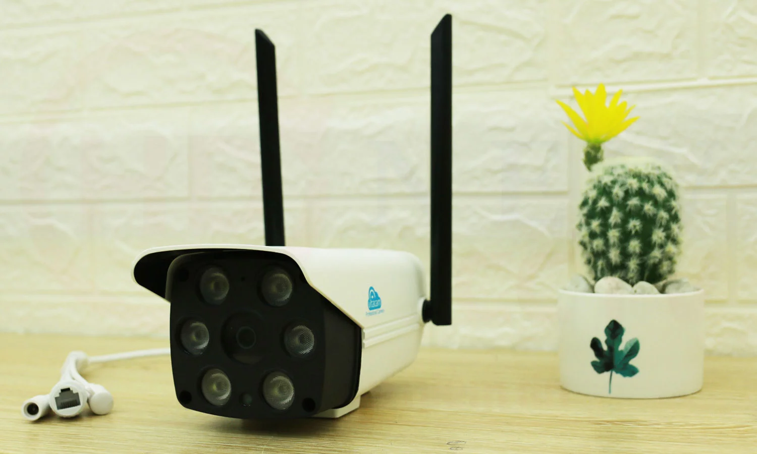 Vitacam VB1088 - Camera IP ngoài trời 2MP Starlight (quan sát màu ngày đêm) | HDnew CCTV